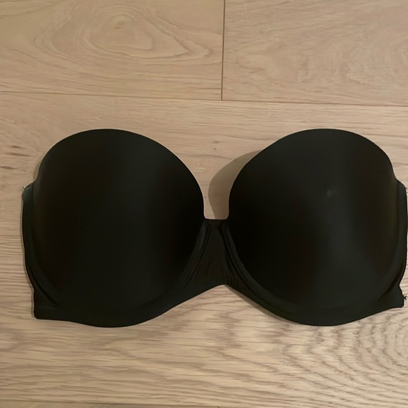 La Vie en Rosa black strapless bra size 34D - Picture 1 of 9